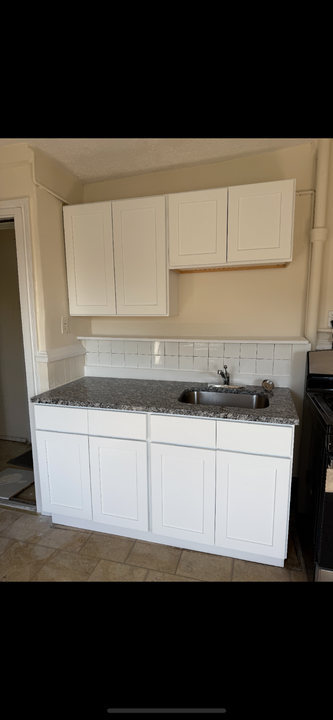 368 Jackson Ave, Unit 368 Jackson Ave Apt 2W in Stratford, CT - Building Photo