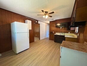 513 Sassafras Ave in Shreveport, LA - Building Photo - Building Photo