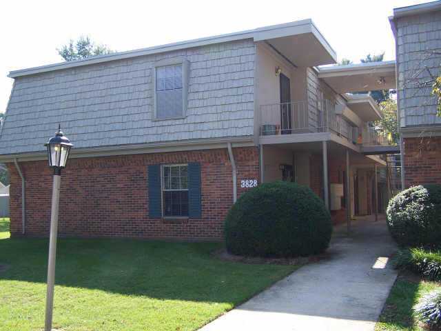 property at 3822 Country Club Rd