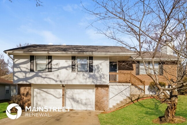 property at 15500 East 43rd Terrace S
