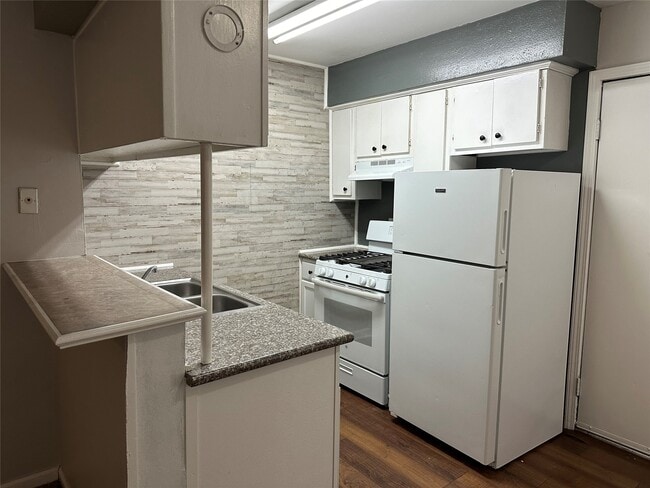 2922 Randolph Rd in Pasadena, TX - Building Photo - Building Photo