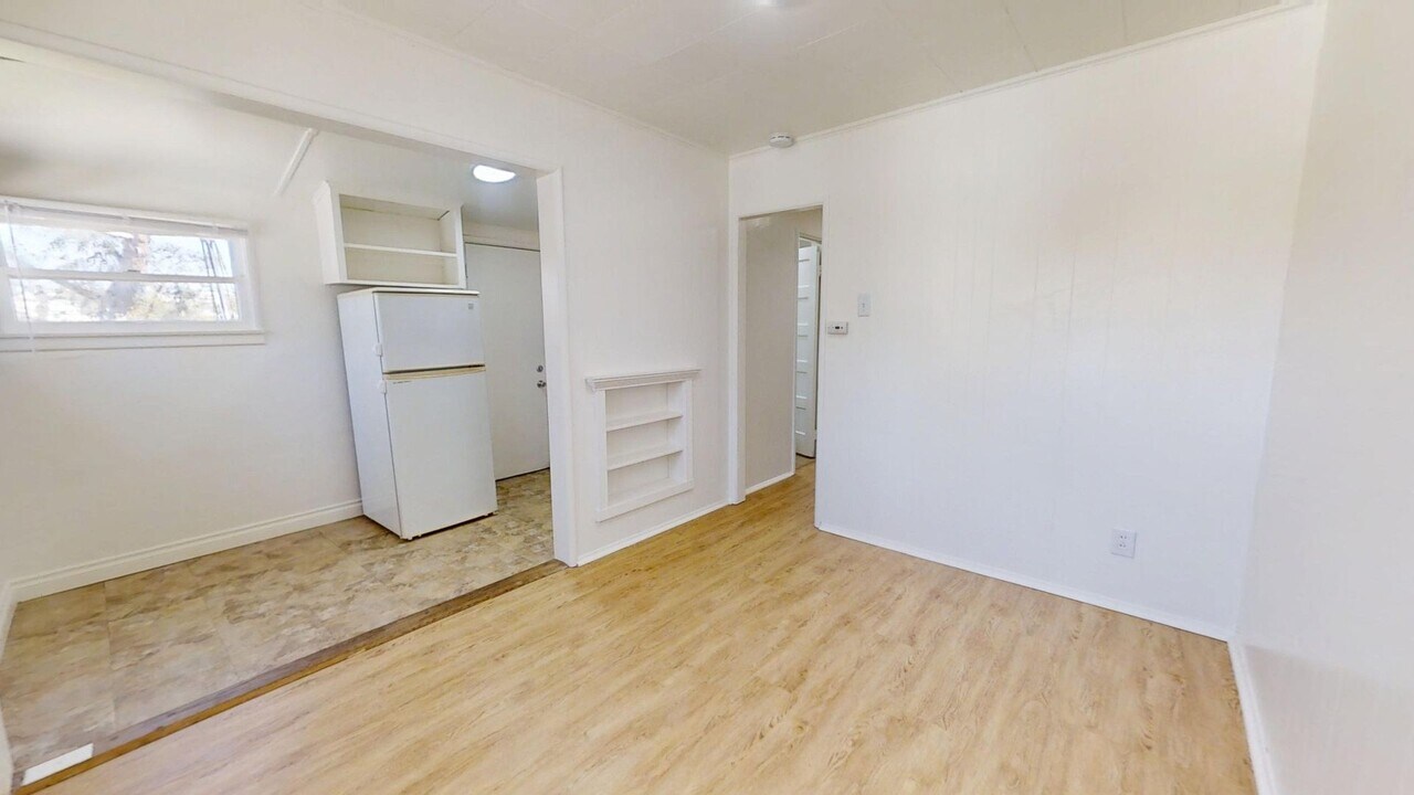 418 Monterey Blvd-Unit -420B Monterey Blvd. in Hermosa Beach, CA - Building Photo