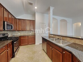 2914 Crescent Oaks Park Ln in Spring, TX - Building Photo - Building Photo