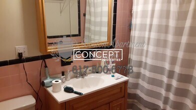 18 Euston St, Unit 3 in Brookline, MA - Foto de edificio - Building Photo