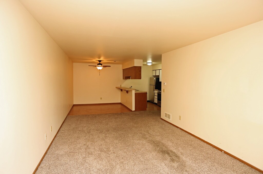 First Avenue Apartments in Elkhorn, WI