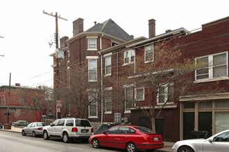 1200 S 6th St in Louisville, KY - Foto de edificio - Building Photo