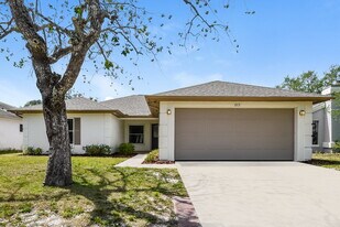 1013 Pond Apple Ct in Oviedo, FL - Building Photo