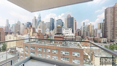 237 E 34th St in New York, NY - Building Photo - Building Photo