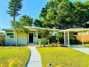 1139 51st Ave N in St. Petersburg, FL - Building Photo - Building Photo