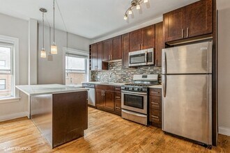 3133 W Lawrence Ave in Chicago, IL - Building Photo - Building Photo