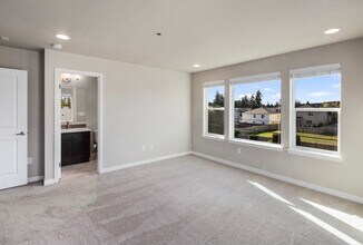 17825 22nd Ave E in Tacoma, WA - Building Photo - Building Photo