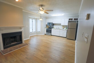 2790 Country Ct SE, Unit D in Conyers, GA - Foto de edificio - Building Photo