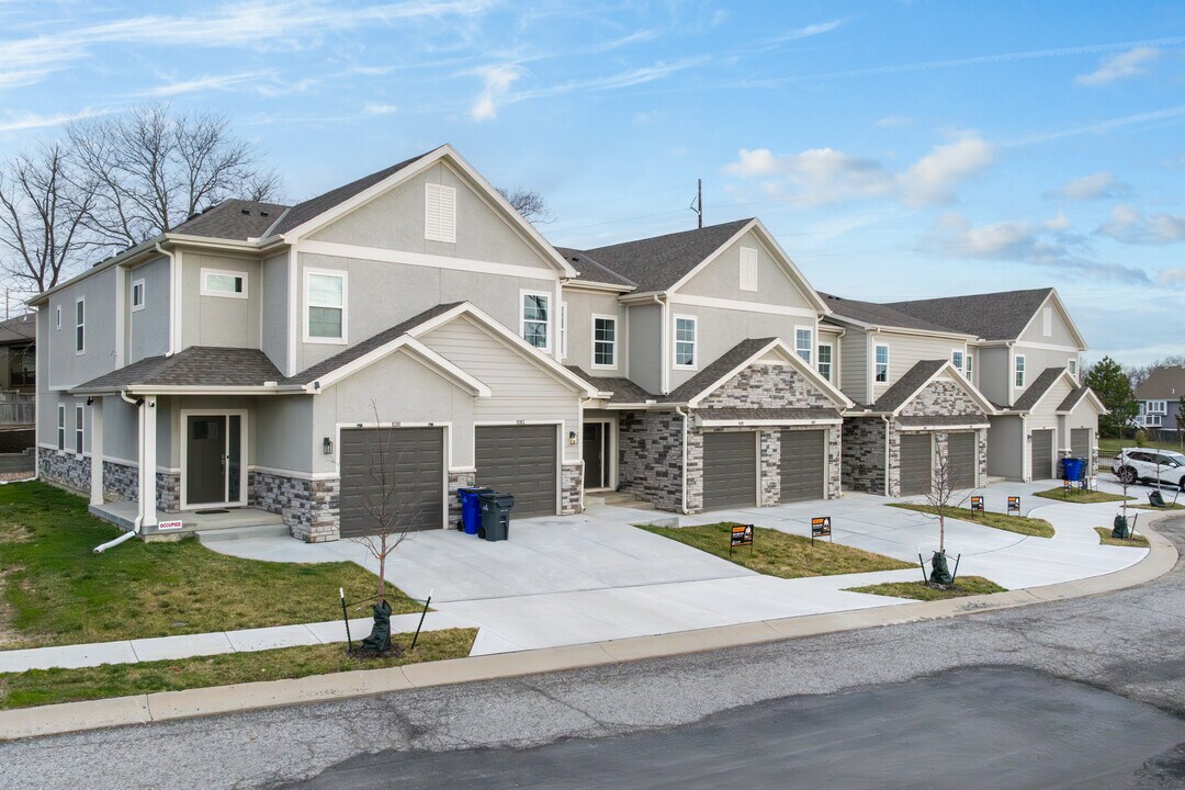 1083-1093 N Findley St in Olathe, KS - Building Photo