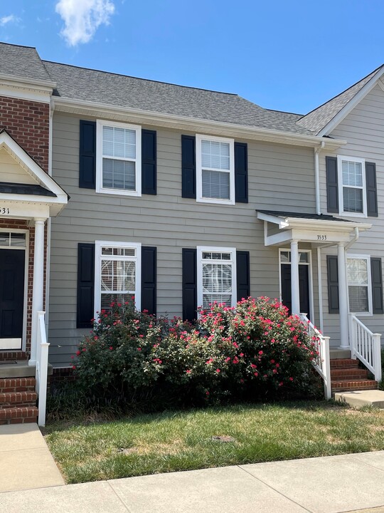 3533 Grand Forks Blvd in Charlottesville, VA - Building Photo