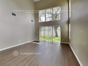 5542 NW 53rd Cir in Coconut Creek, FL - Building Photo - Building Photo