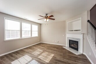 157 Paxton Pl in Newnan, GA - Building Photo - Building Photo