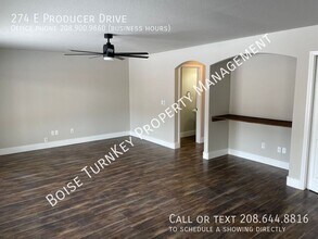 274 E Producer Dr in Meridian, ID - Building Photo - Building Photo