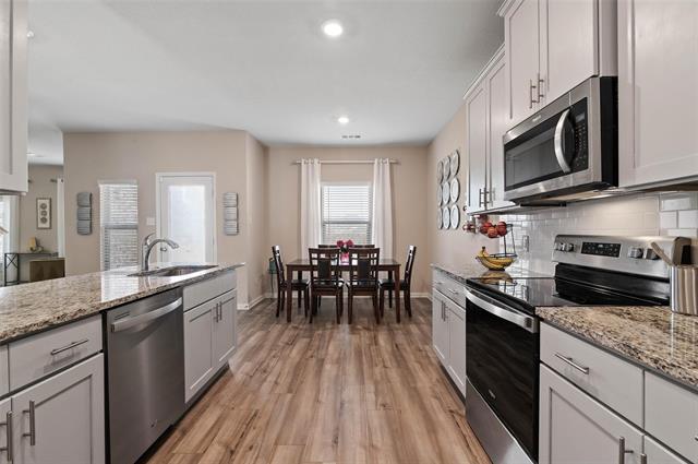 306 Wandering Stream Way in Princeton, TX - Building Photo - Building Photo