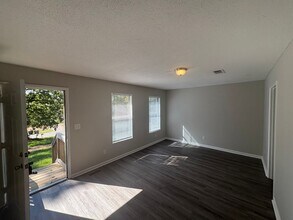 2011 Fulton Rd in Fultondale, AL - Building Photo - Building Photo