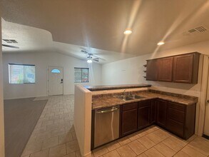 3144 N Prescott St in Kingman, AZ - Building Photo - Building Photo