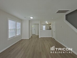 4521 Valendra Dr in Charlotte, NC - Building Photo - Building Photo