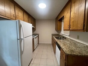 101 Hunter's Run Rd in Athens, GA - Building Photo - Building Photo