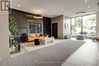 100 Garment St in Kitchener, ON - Building Photo - Building Photo