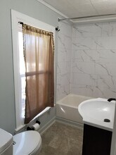 224 W North St in Waynesboro, PA - Building Photo - Building Photo