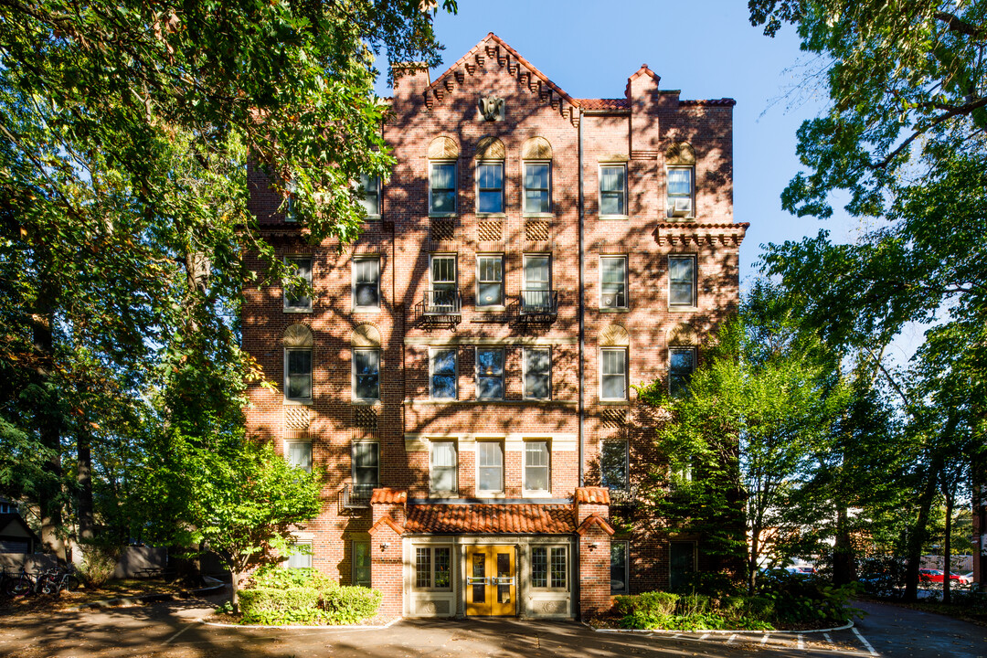 Forest Plaza Apartments in Ann Arbor, MI - Building Photo