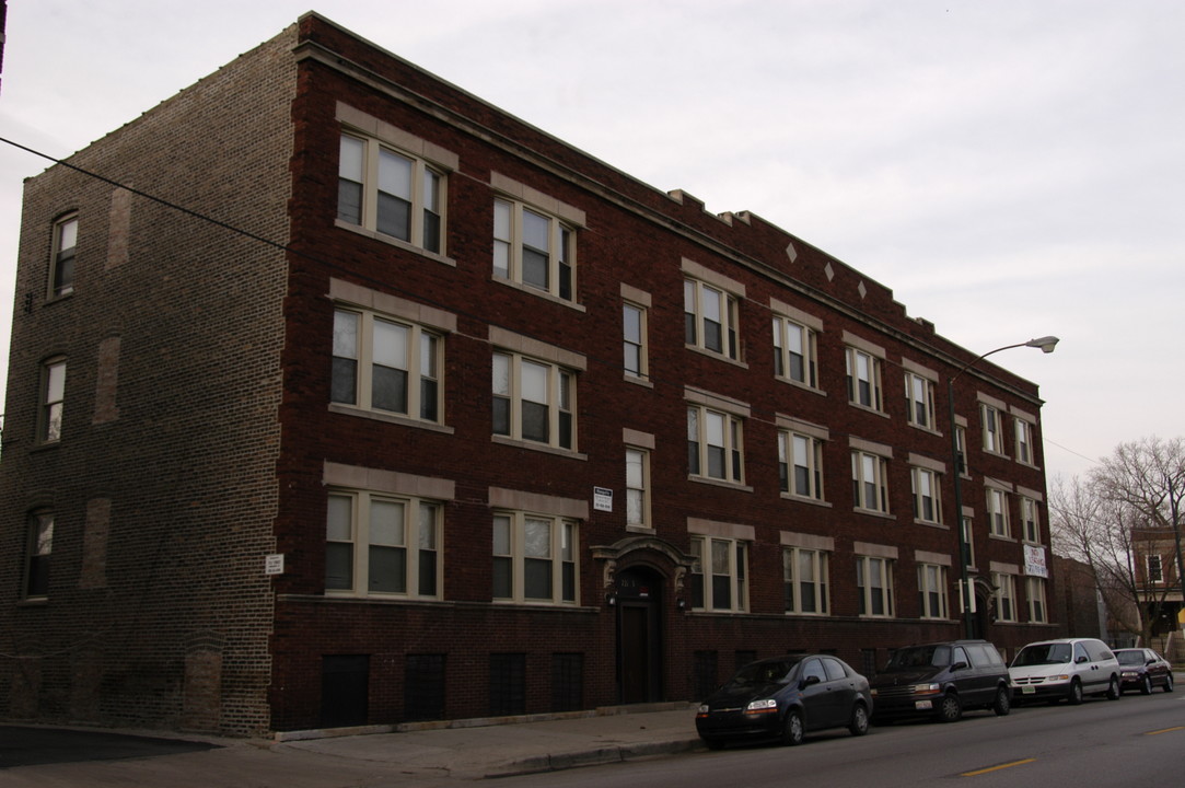 721-729 W 71st St in Chicago, IL - Building Photo