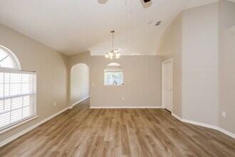 10613 Opus Dr in Riverview, FL - Building Photo - Building Photo