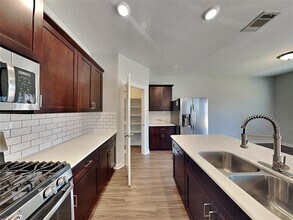 1820 Lavin Plaza in Haslet, TX - Building Photo - Building Photo