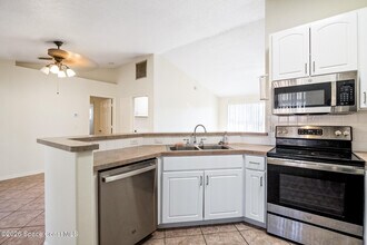 314 Comet Ave SE in Palm Bay, FL - Building Photo - Building Photo