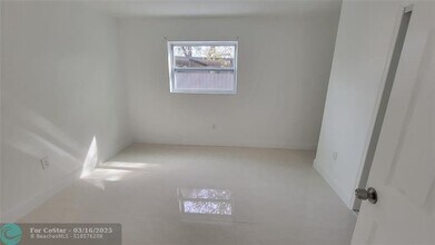 1604 NW 24th Ct in Miami, FL - Building Photo - Building Photo