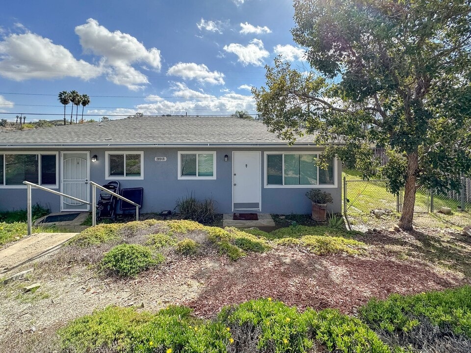 28948 Goetz Rd in Canyon Lake, CA - Building Photo