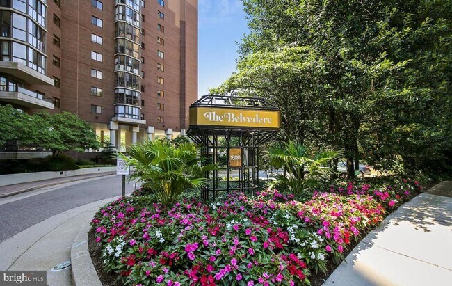 property at 1600 N Oak St