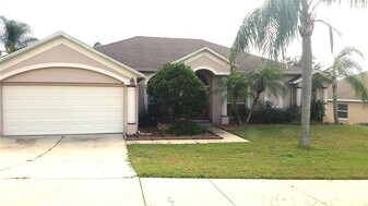 1523 Sundown Ln in Clermont, FL - Building Photo