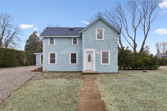 17425 County Rd 48 in Cutchogue, NY - Building Photo - Building Photo