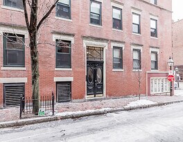 97 Myrtle St, Unit 4 in Boston, MA - Building Photo