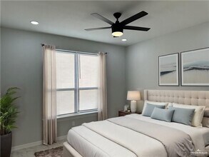 5517 N Crown Point in Pharr, TX - Building Photo - Building Photo