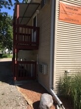 732 Wisconsin St, Unit A in Oshkosh, WI - Building Photo - Building Photo