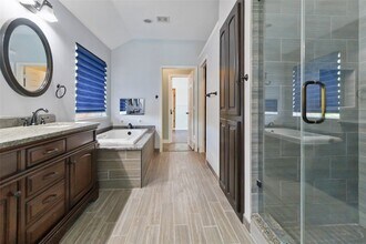 2502 Chapel Hill Dr in Rowlett, TX - Building Photo - Building Photo