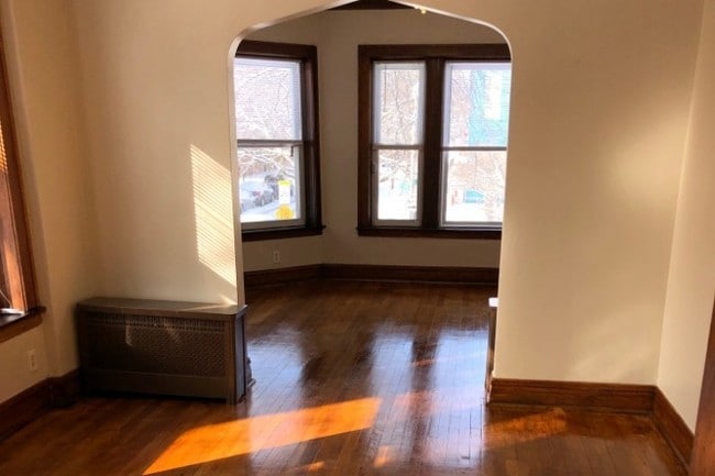 3620 W School St, Unit 2 in Chicago, IL - Foto de edificio - Building Photo