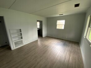 219 Grace St in Danville, IL - Building Photo - Building Photo