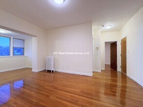 1315 Commonwealth Ave in Boston, MA - Building Photo - Building Photo