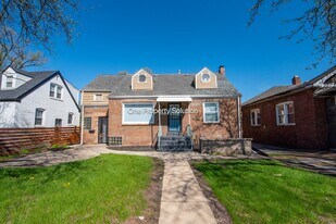 2561 Harrison St in Gary, IN - Building Photo