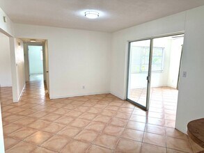 3626 10th St NE in St. Petersburg, FL - Building Photo - Building Photo