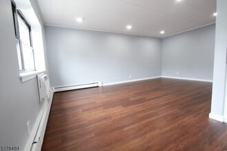 149 Main St in Millburn, NJ - Building Photo - Building Photo