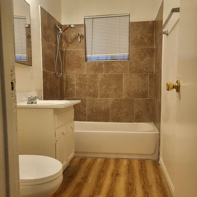 2315 W Compton Blvd in Compton, CA - Building Photo - Building Photo