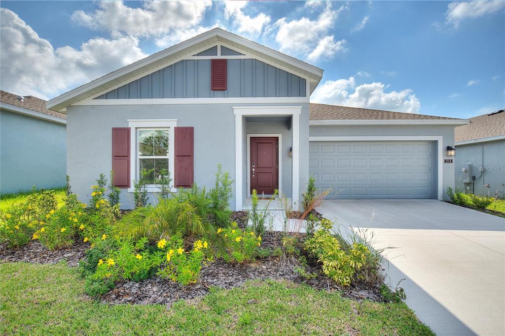 313 Loch Ct in Davenport, FL - Foto de edificio
